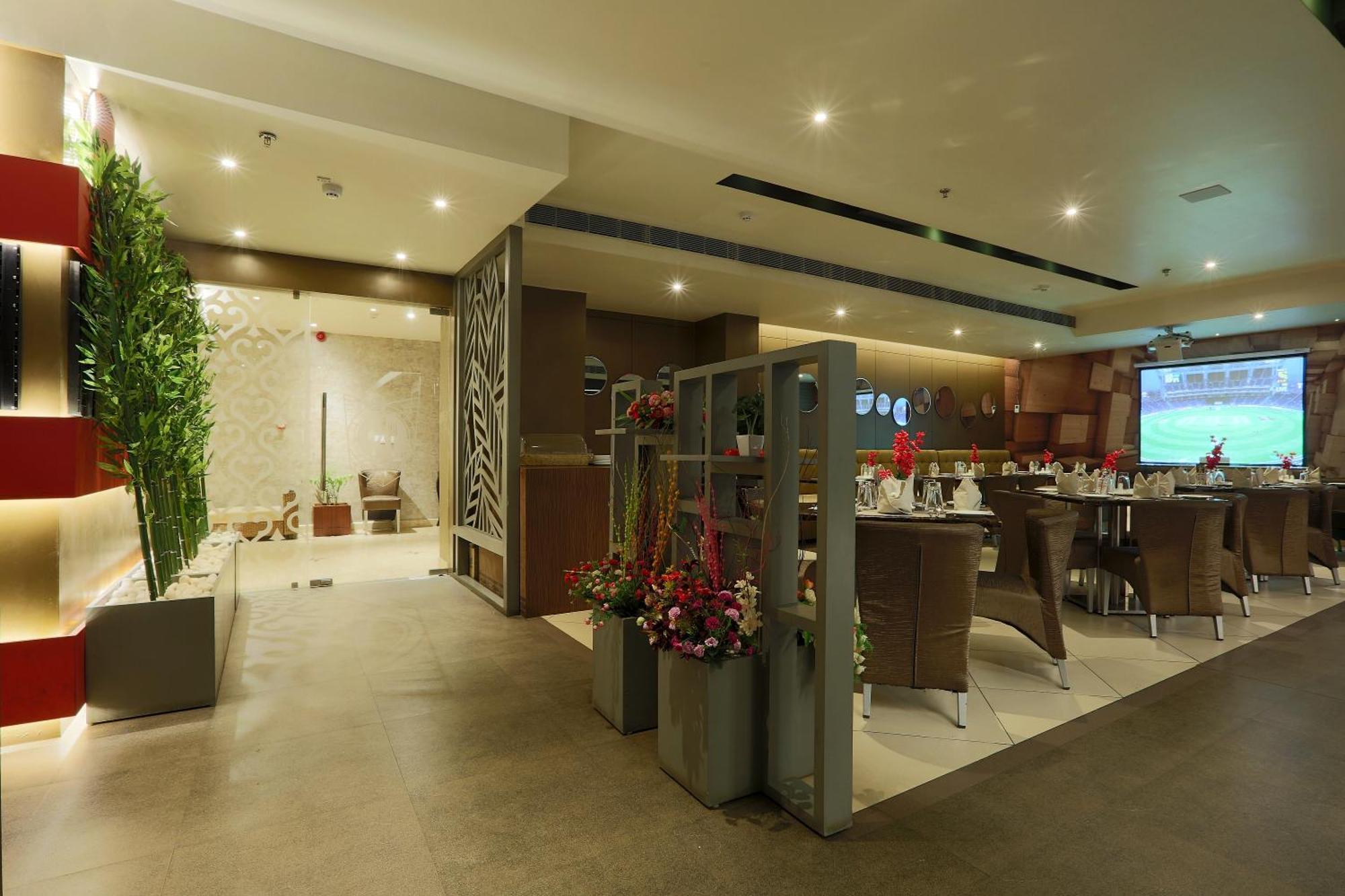 Hotel Prithvi Palace Igi Airport Delhi New Delhi Buitenkant foto