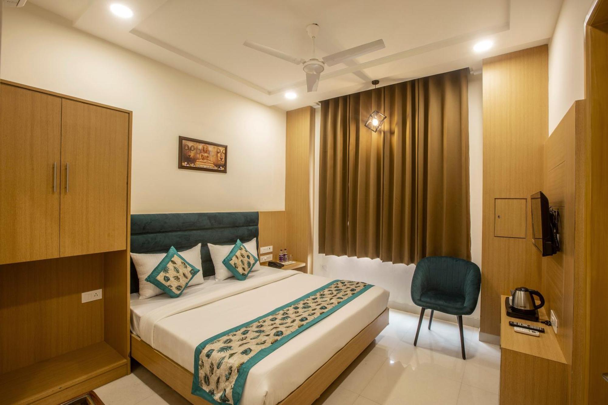 Hotel Prithvi Palace Igi Airport Delhi New Delhi Buitenkant foto