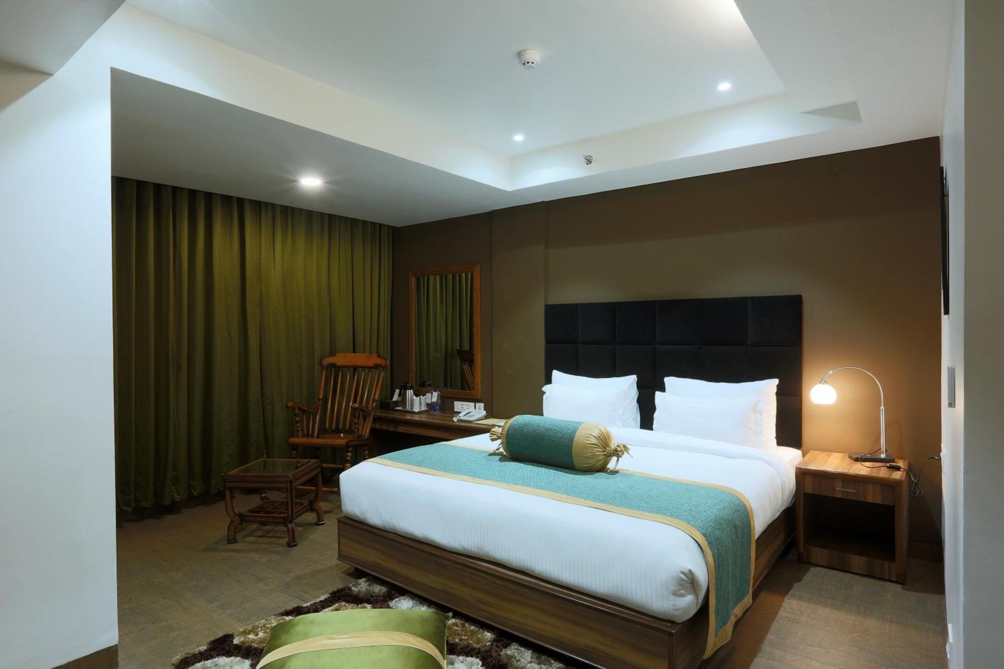 Hotel Prithvi Palace Igi Airport Delhi New Delhi Buitenkant foto